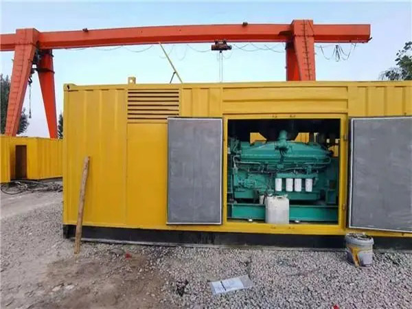 利通冬季低温环境下，500KW发电机组应该选择什么类型的启动电瓶？